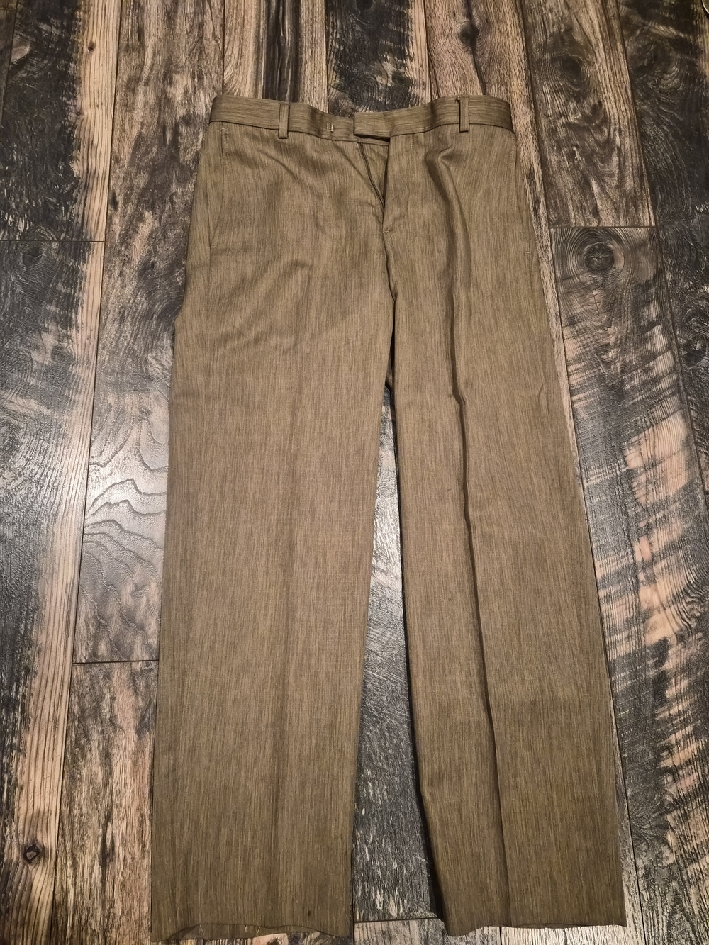 Men's Classic Straight-Leg Dress Pants in Brown